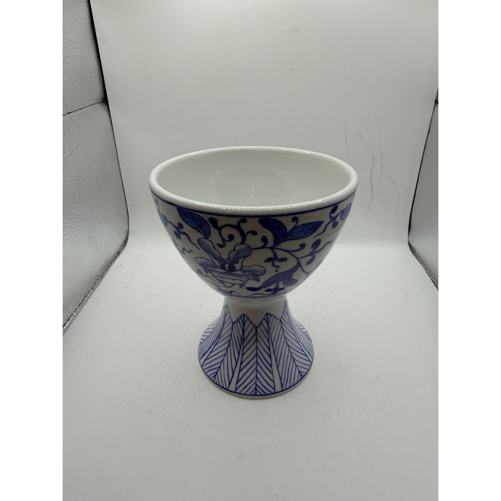 Vintage Blue and White Porcelain Pedestal Bowl Floral Footed Compote Dish 5in - Picture 1 of 8